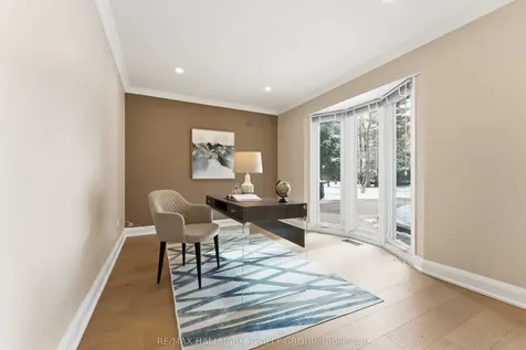 19 Kingsford Crescent Kanata ON K2K 1T5