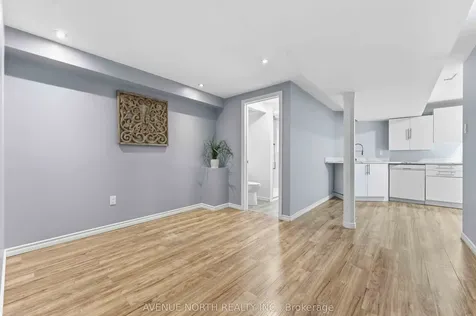 7 Hendrie Court Kanata ON K2L 4A4
