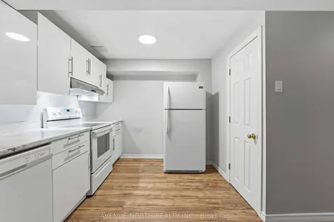 7 Hendrie Court Kanata ON K2L 4A4