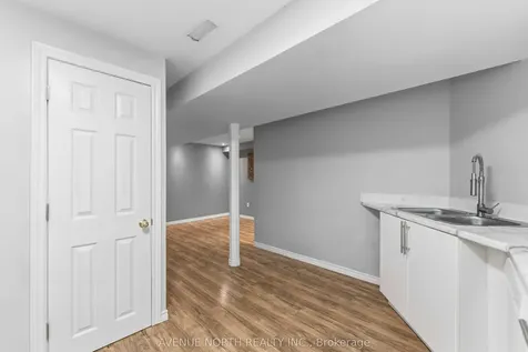 7 Hendrie Court Kanata ON K2L 4A4