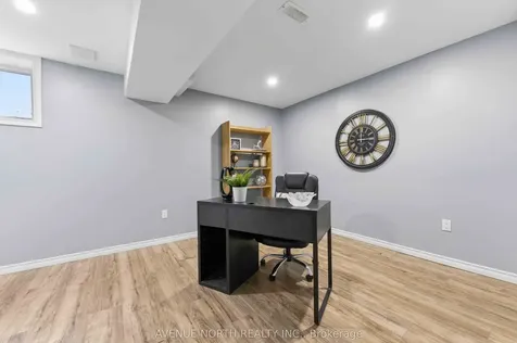 7 Hendrie Court Kanata ON K2L 4A4
