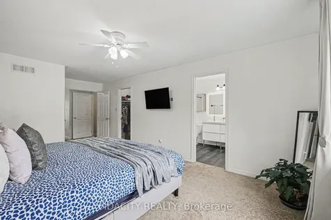 464 Templeford Avenue Kanata ON K2M 0B8