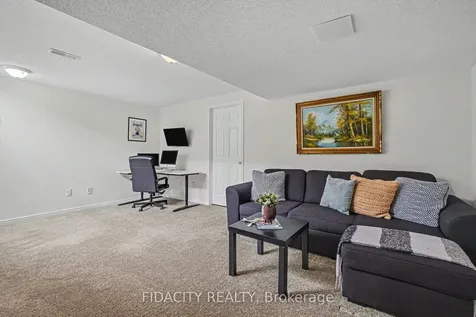 464 Templeford Avenue Kanata ON K2M 0B8