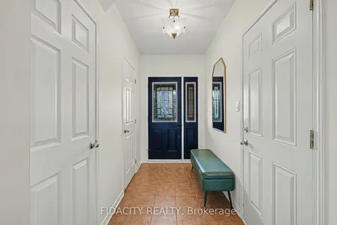 464 Templeford Avenue Kanata ON K2M 0B8