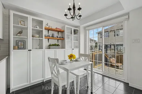 464 Templeford Avenue Kanata ON K2M 0B8
