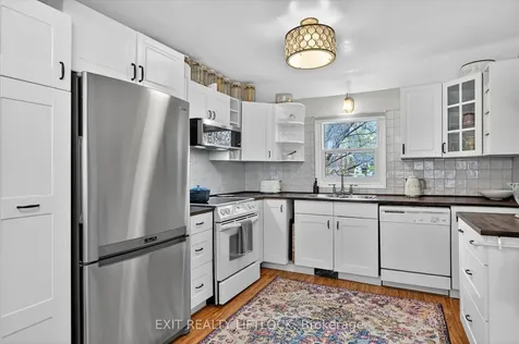 509 Gilchrist Street Peterborough ON K9H 4N7