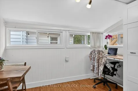 509 Gilchrist Street Peterborough ON K9H 4N7