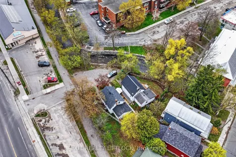 509 Gilchrist Street Peterborough ON K9H 4N7
