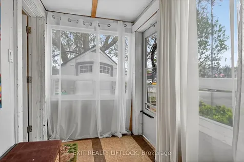 509 Gilchrist Street Peterborough ON K9H 4N7