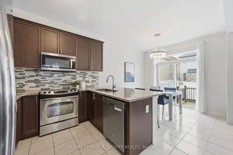 322 Autumnfield Street Kanata ON K2M 0J4