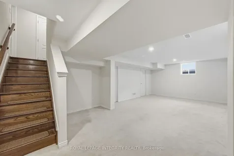 322 Autumnfield Street Kanata ON K2M 0J4