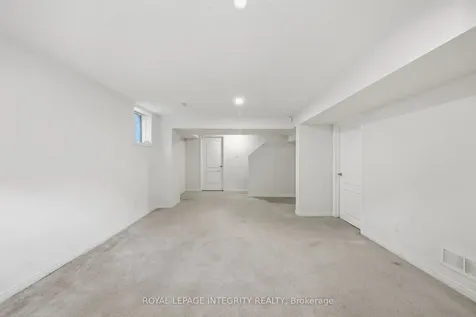 322 Autumnfield Street Kanata ON K2M 0J4