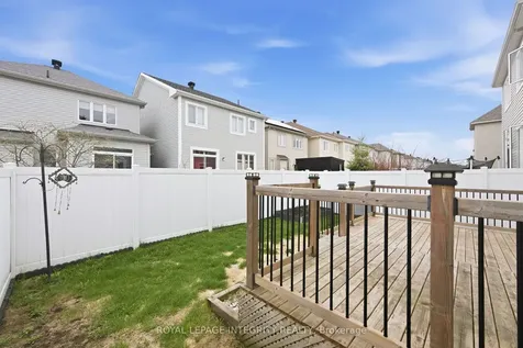 322 Autumnfield Street Kanata ON K2M 0J4