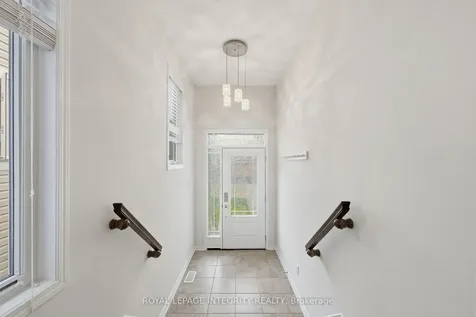 322 Autumnfield Street Kanata ON K2M 0J4