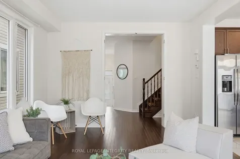 322 Autumnfield Street Kanata ON K2M 0J4
