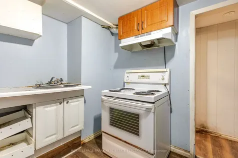 941 Crawford Drive Peterborough ON K9J 3X1