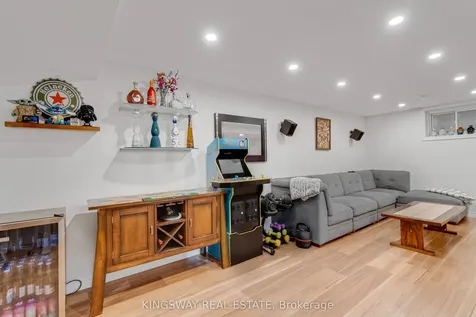 243 Southbrook Drive Hamilton ON L0R 1C0