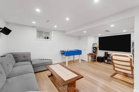 243 Southbrook Drive Hamilton ON L0R 1C0