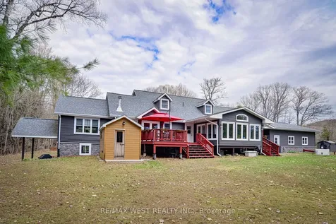 4945 Muskoka 117 Road Lake Of Bays ON P0A 1E0
