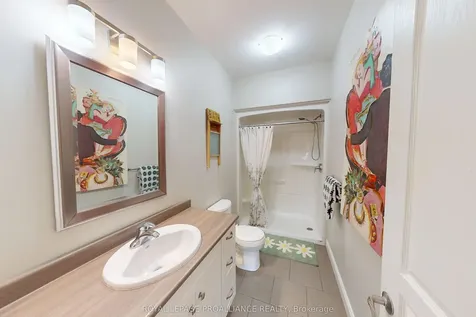 23 Ledgerock Court Quinte West ON K8R 0A1