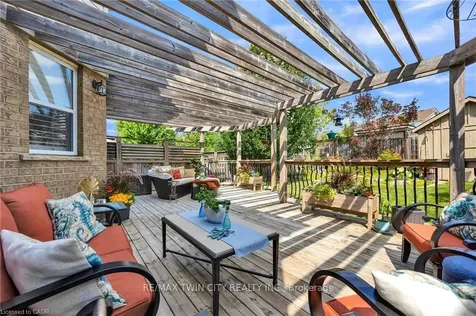 835 Brandenburg Boulevard Waterloo ON N2T 2X3