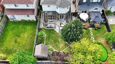 835 Brandenburg Boulevard Waterloo ON N2T 2X3