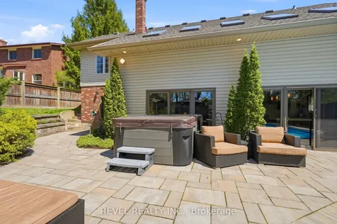 63 Millbridge Crescent Pelham ON L0S 1E1