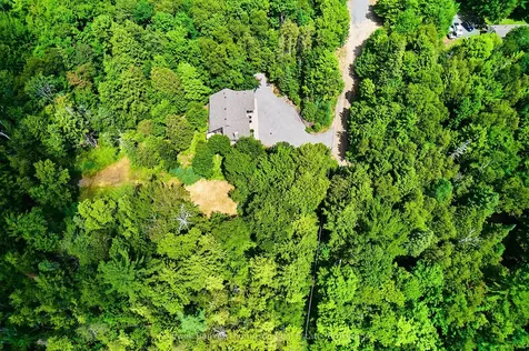 440 Chub Lake Road Huntsville ON P1H 2J3