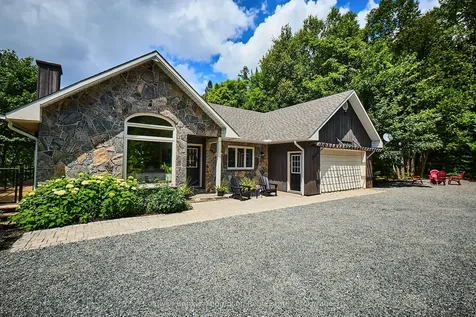 440 Chub Lake Road Huntsville ON P1H 2J3