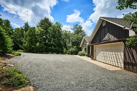 440 Chub Lake Road Huntsville ON P1H 2J3