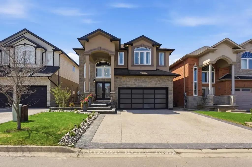64 Onyx Court Hamilton ON L8W 4A3