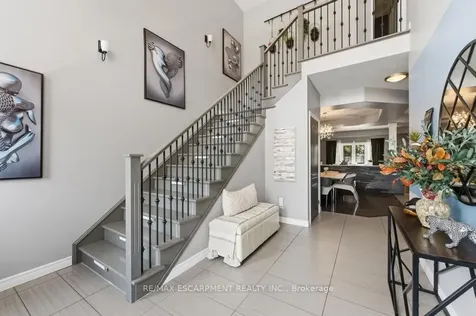 64 Onyx Court Hamilton ON L8W 4A3
