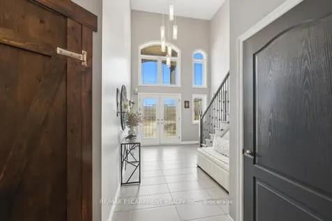64 Onyx Court Hamilton ON L8W 4A3