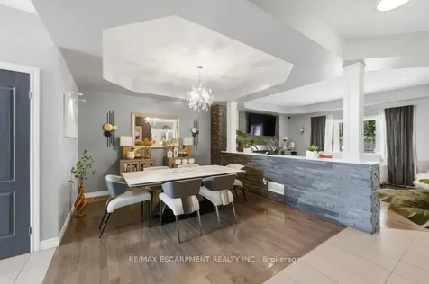 64 Onyx Court Hamilton ON L8W 4A3