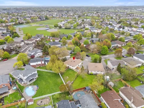 26 Tara Crescent Thorold ON L2V 4M1