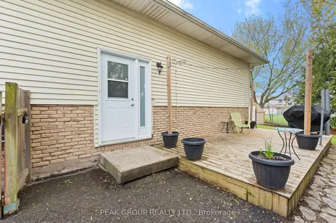 26 Tara Crescent Thorold ON L2V 4M1