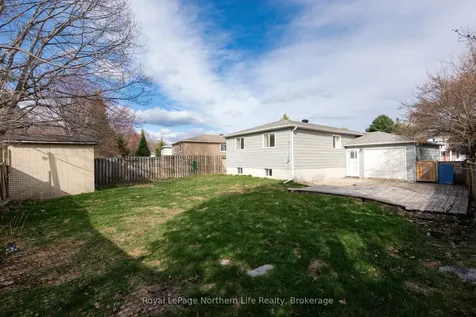 57 Nancy Drive North Bay ON P1B 9M1