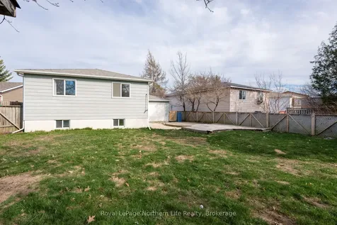 57 Nancy Drive North Bay ON P1B 9M1