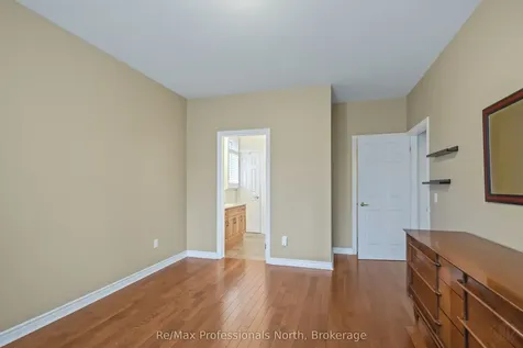 117 Hedgewood Lane Gravenhurst ON P1P 1Z4