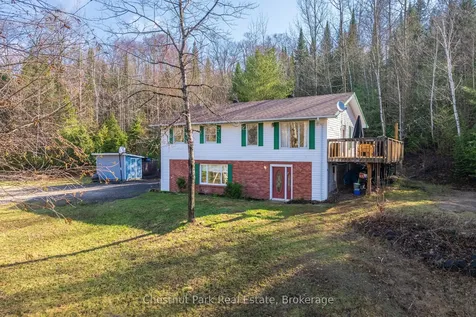 1895 Lone Pine Drive Huntsville ON P0B 1L0