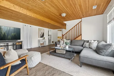 1895 Lone Pine Drive Huntsville ON P0B 1L0