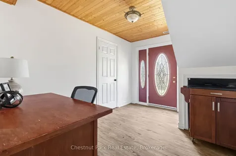 1895 Lone Pine Drive Huntsville ON P0B 1L0