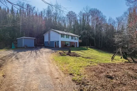 1895 Lone Pine Drive Huntsville ON P0B 1L0