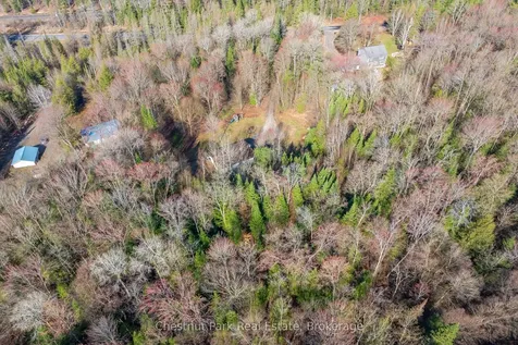 1895 Lone Pine Drive Huntsville ON P0B 1L0