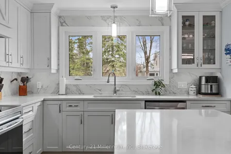 871 16th Street W Georgian Bluffs ON N4K 6V5
