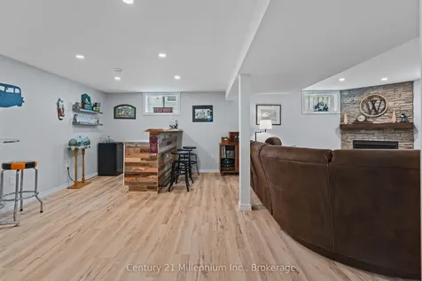 871 16th Street W Georgian Bluffs ON N4K 6V5