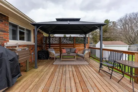 871 16th Street W Georgian Bluffs ON N4K 6V5