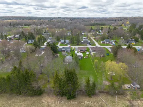 871 16th Street W Georgian Bluffs ON N4K 6V5