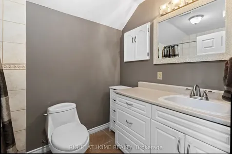 204 Beach Boulevard Hamilton ON L8H 6V9