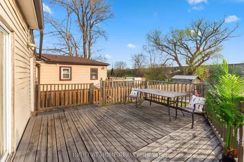 204 Beach Boulevard Hamilton ON L8H 6V9